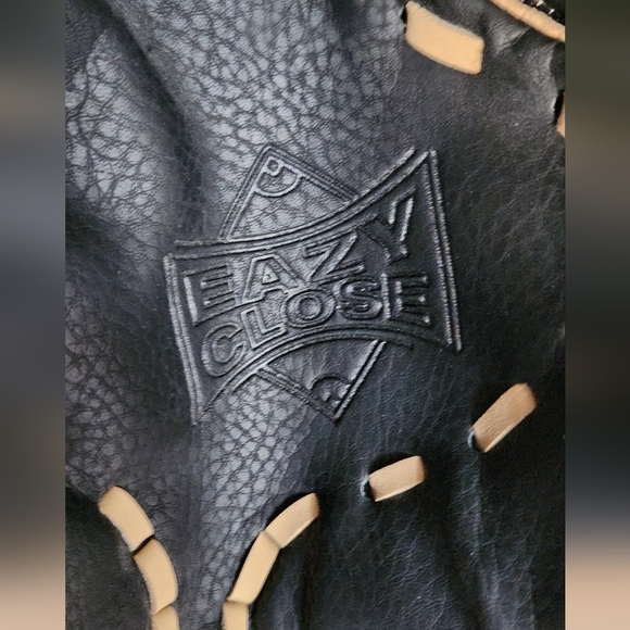 ⚾ Adidas Youth Baseball Glove 11” Black & Tan – Left Hand Throw - Picture 9 of 16